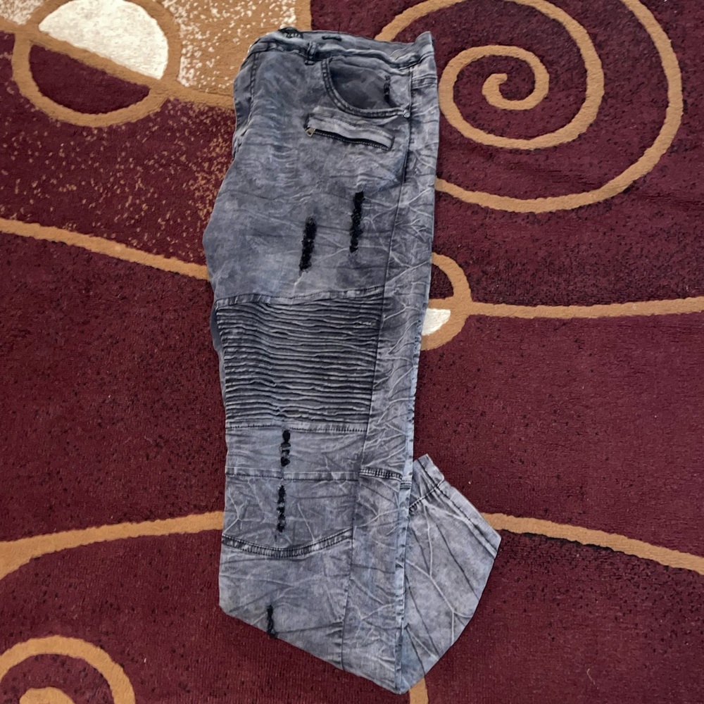 Men's Distressed Gray Jeans stretchy jeans